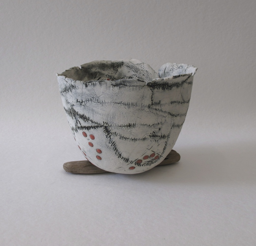 Balance - Porcelain Clay Vessel w/ Driftwood